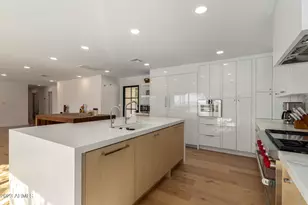 5222 N Saddle Rock Dr, Phoenix, AZ 85018 - Photo 4
