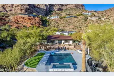5222 N Saddle Rock Drive, Phoenix, AZ 85018 - Photo 1