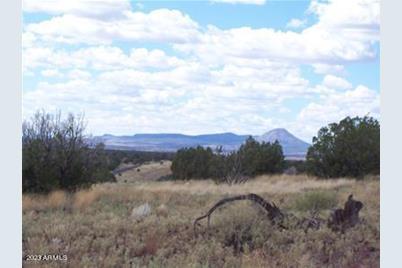 996 W Couchman's Trail #204, Ash Fork, AZ 86320 - Photo 1