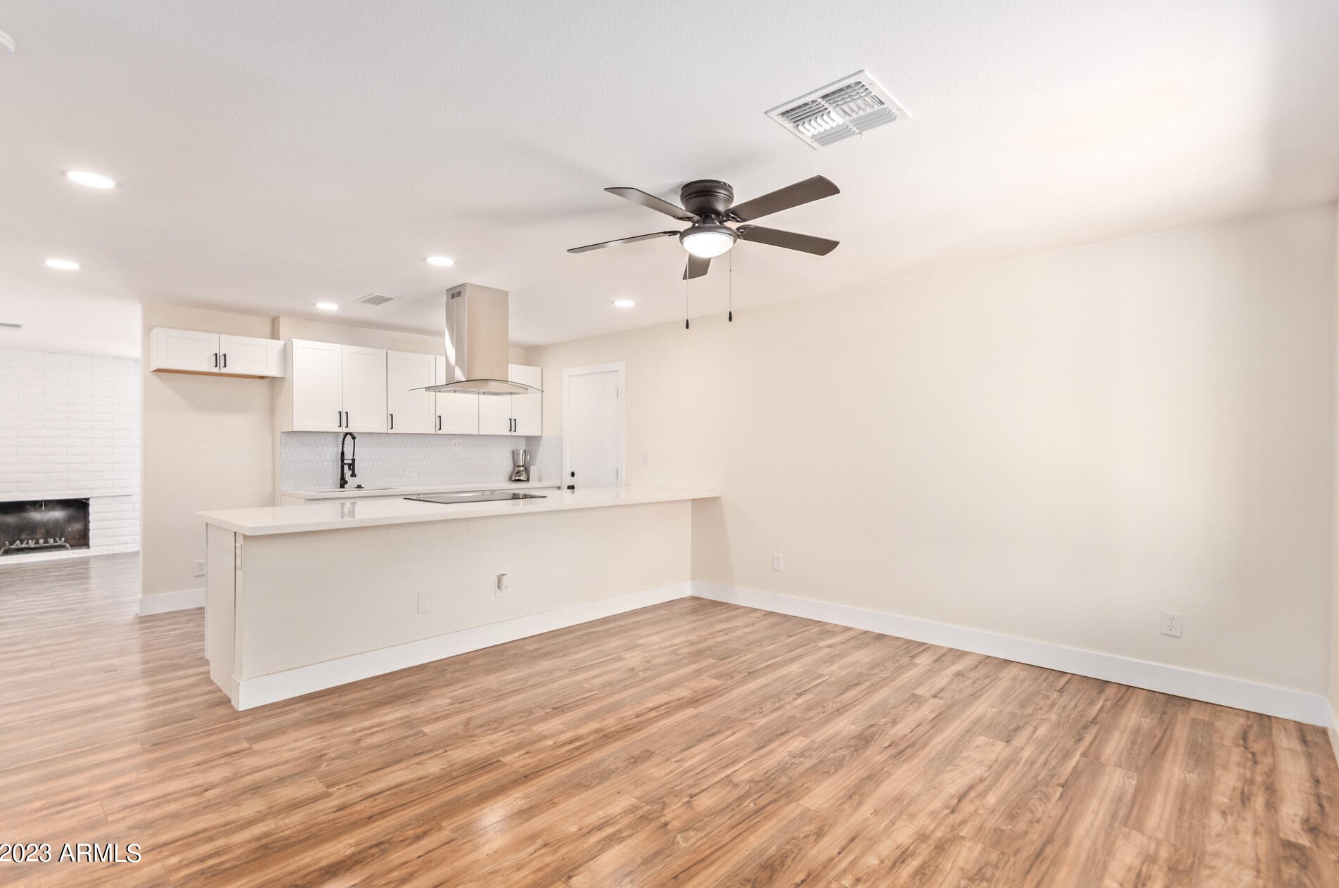8506 Whitton Ave, Phoenix AZ  85037-2747 exterior