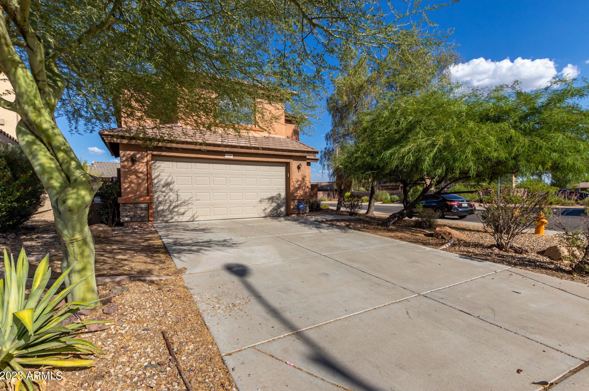 1741 156th Ave, Goodyear AZ  85338-2913 exterior