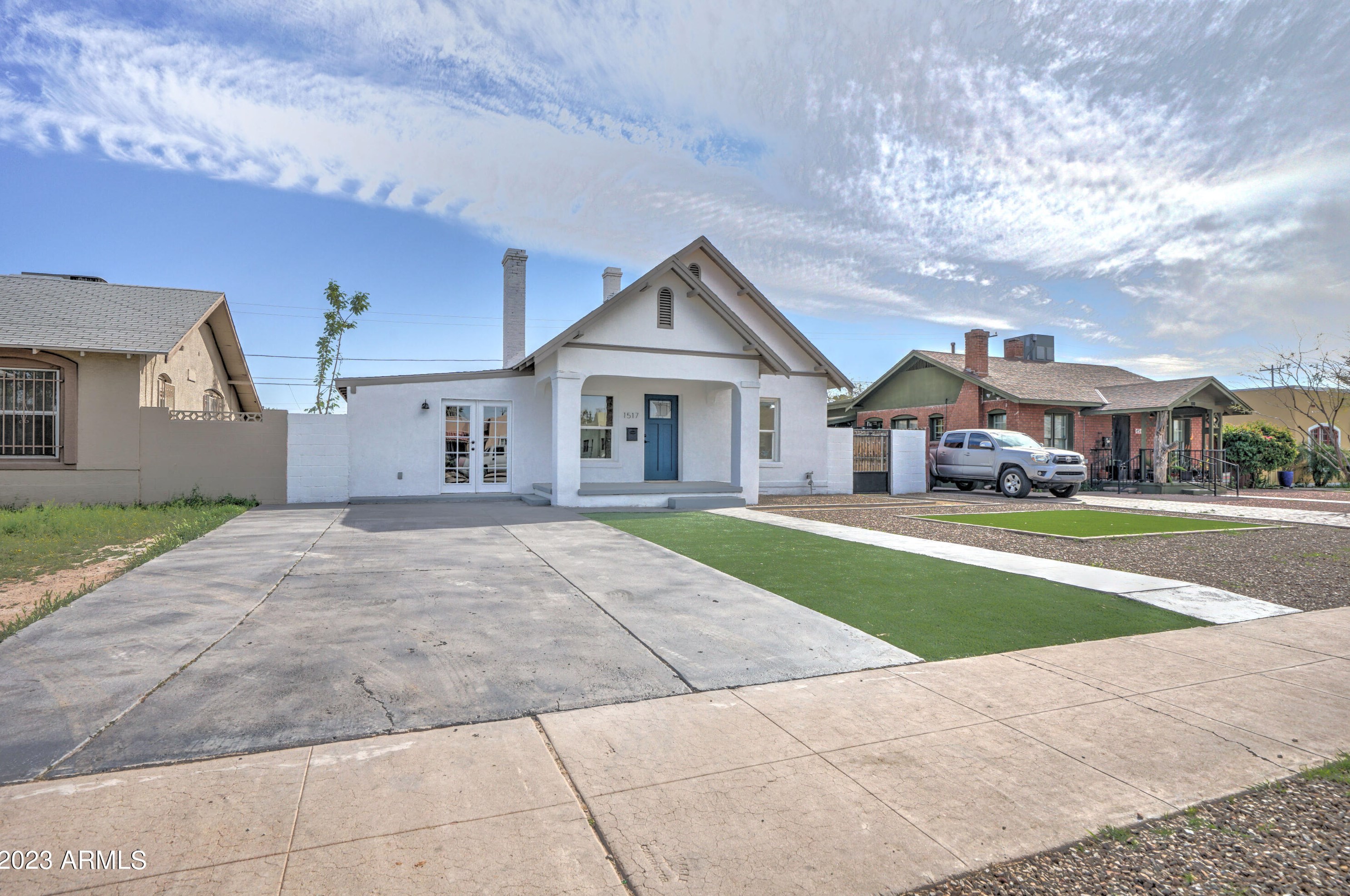 1517 Mckinley St, Phoenix AZ  85007-2220 exterior