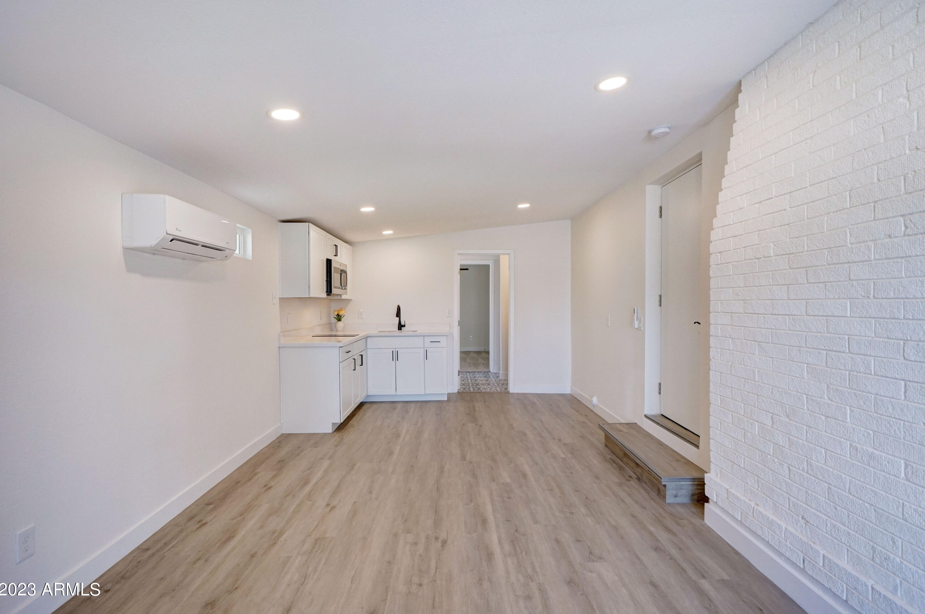 1517 Mckinley St, Phoenix AZ  85007-2220 exterior