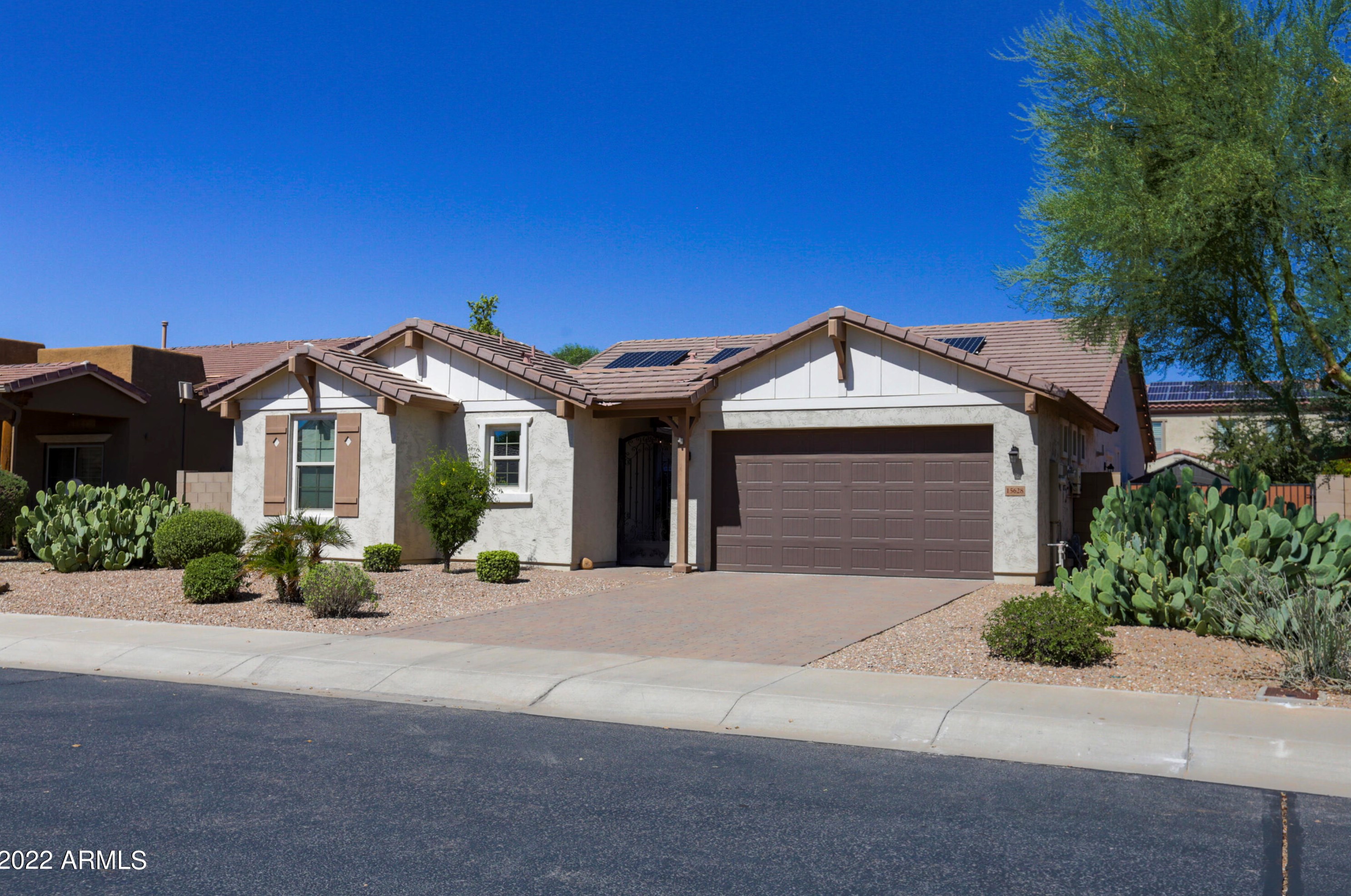 15628 Minnezona Ave, Goodyear, AZ 85395-6387
