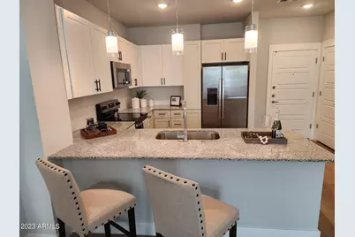 7460 N Zanjero Boulevard #B2, Glendale, AZ 85305 - Photo 2