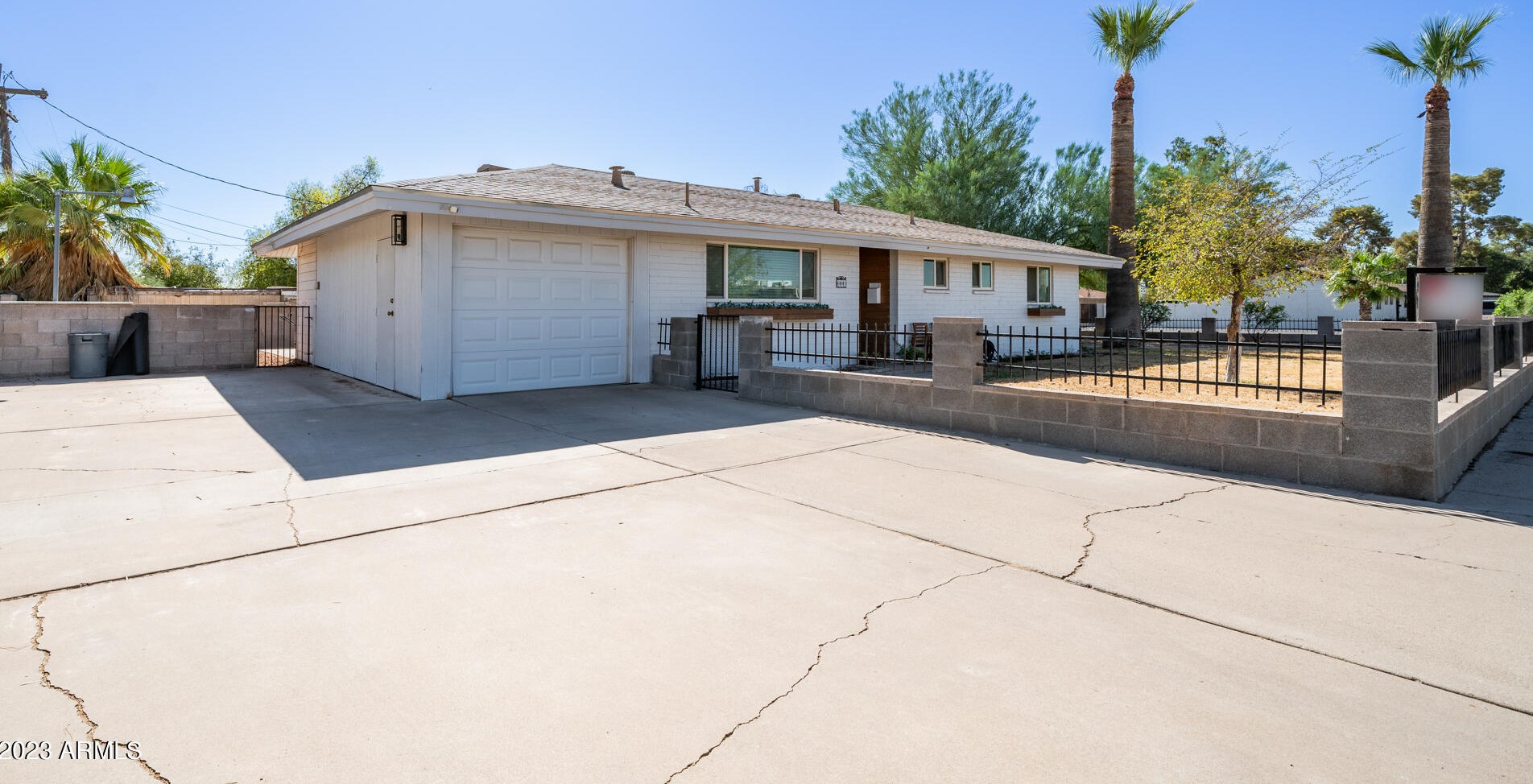 801 Litchfield Rd, Goodyear, AZ 85338-1313