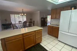 19609 N 98th Dr, Peoria, AZ 85382 - Photo 10