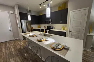 200 E Thomas Rd, Phoenix, AZ 85012 - Photo 4