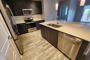 200 E Thomas Rd, Phoenix, AZ 85012 - Photo 4