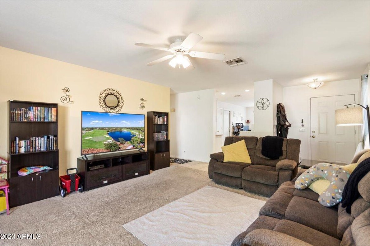 3314 Tina Ln, Phoenix, AZ 85027-1665