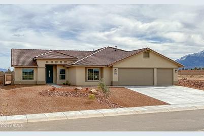 1658 Early Spring, Sierra Vista, AZ 85635 - Photo 1