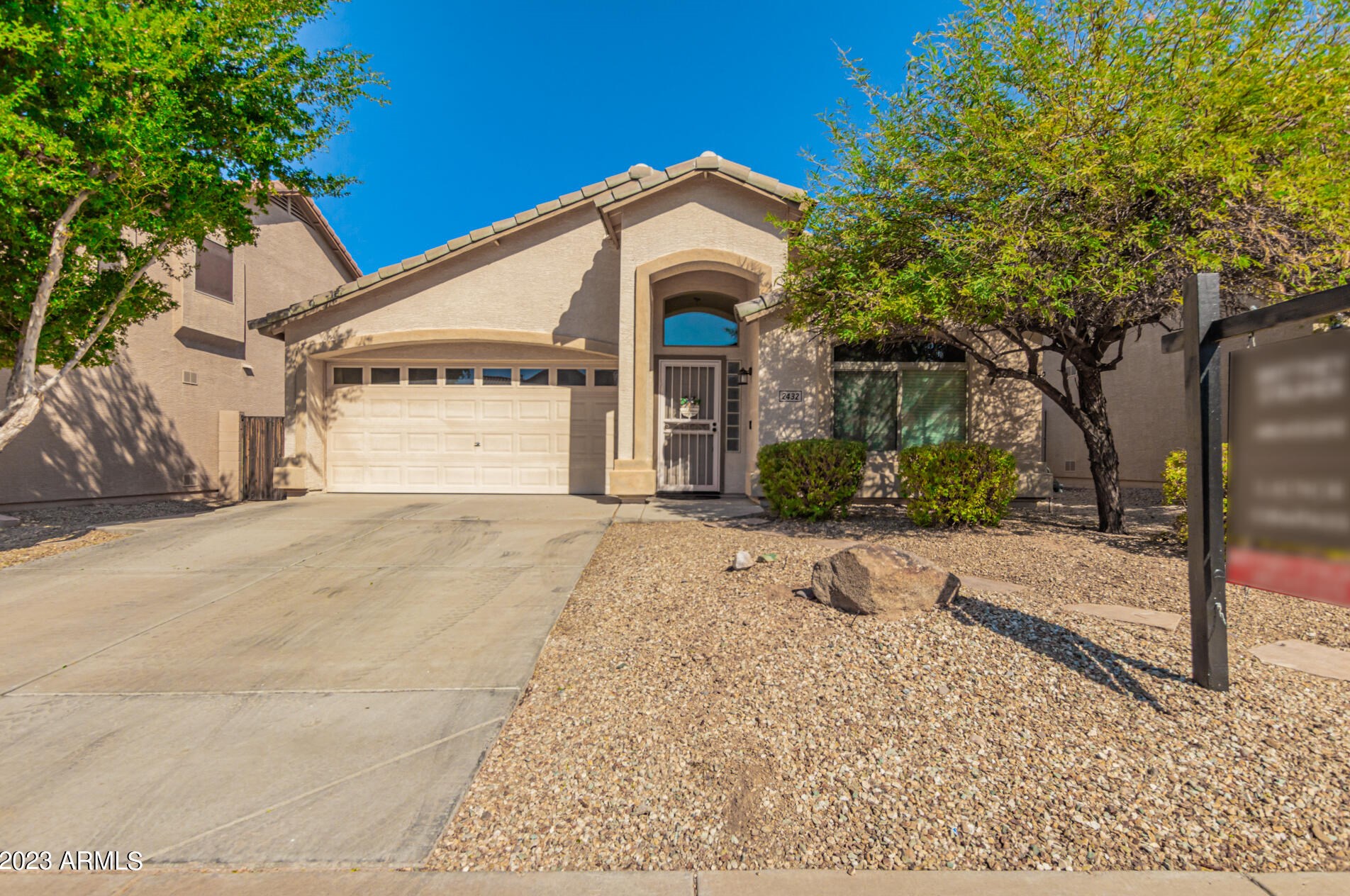 2432 Silver Sage Ln, Phoenix, AZ 85085-5741