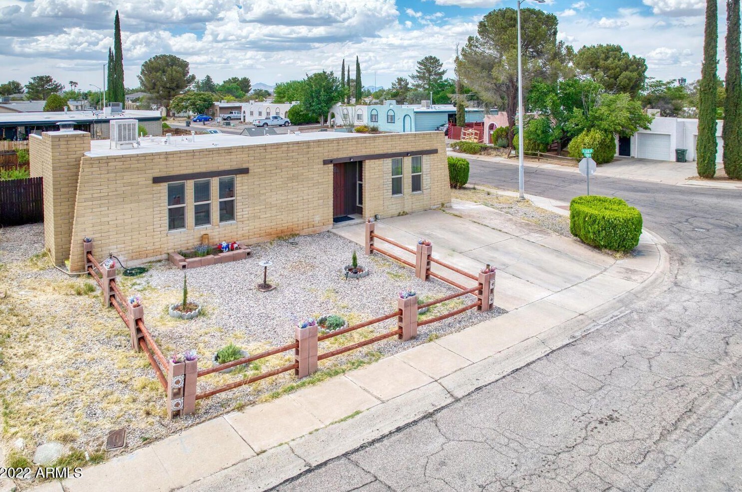 520 S 3rd St, Sierra Vista, AZ 85635