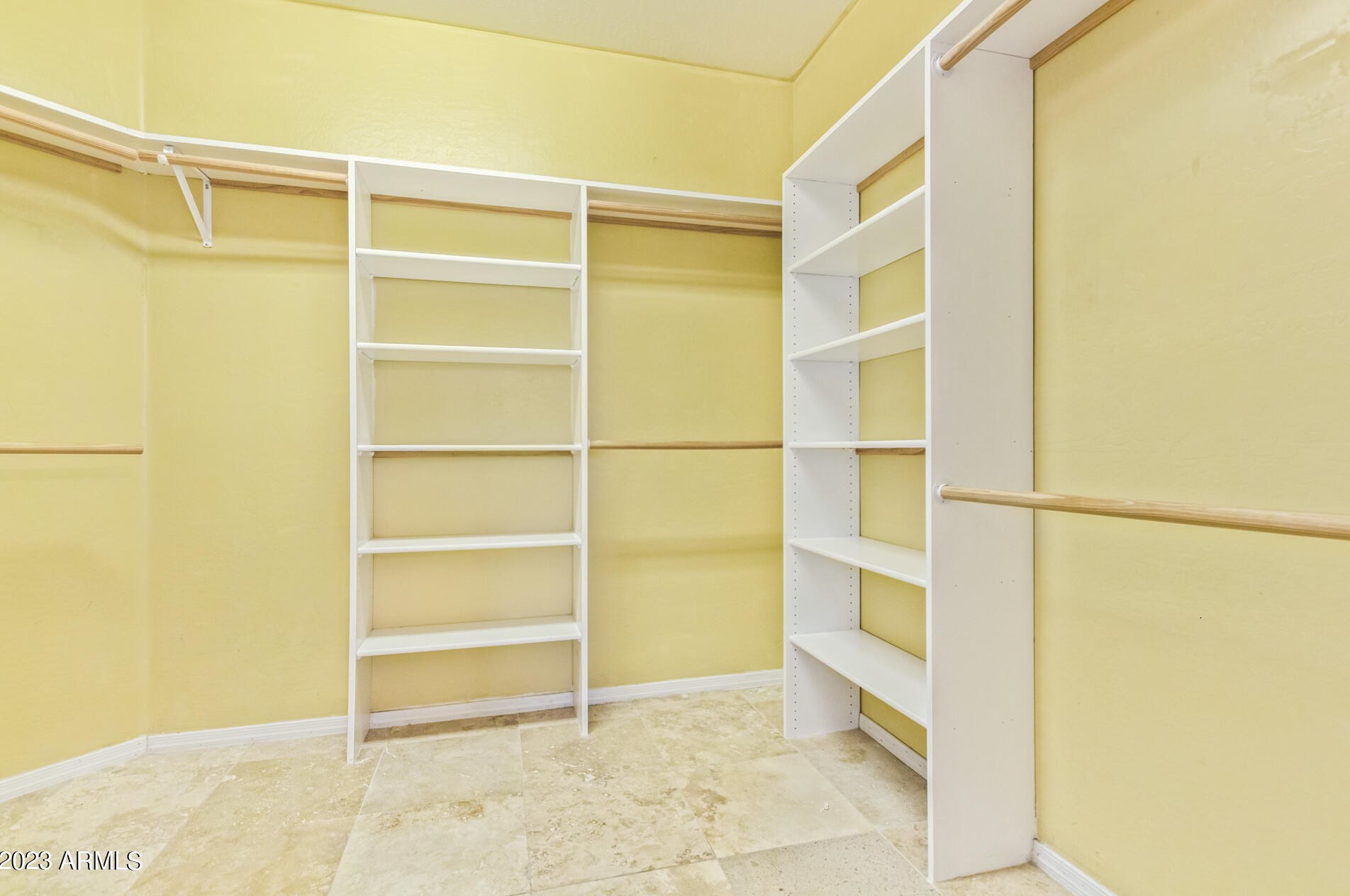 4008 Lydia Ln, Phoenix AZ  85041-4955 exterior