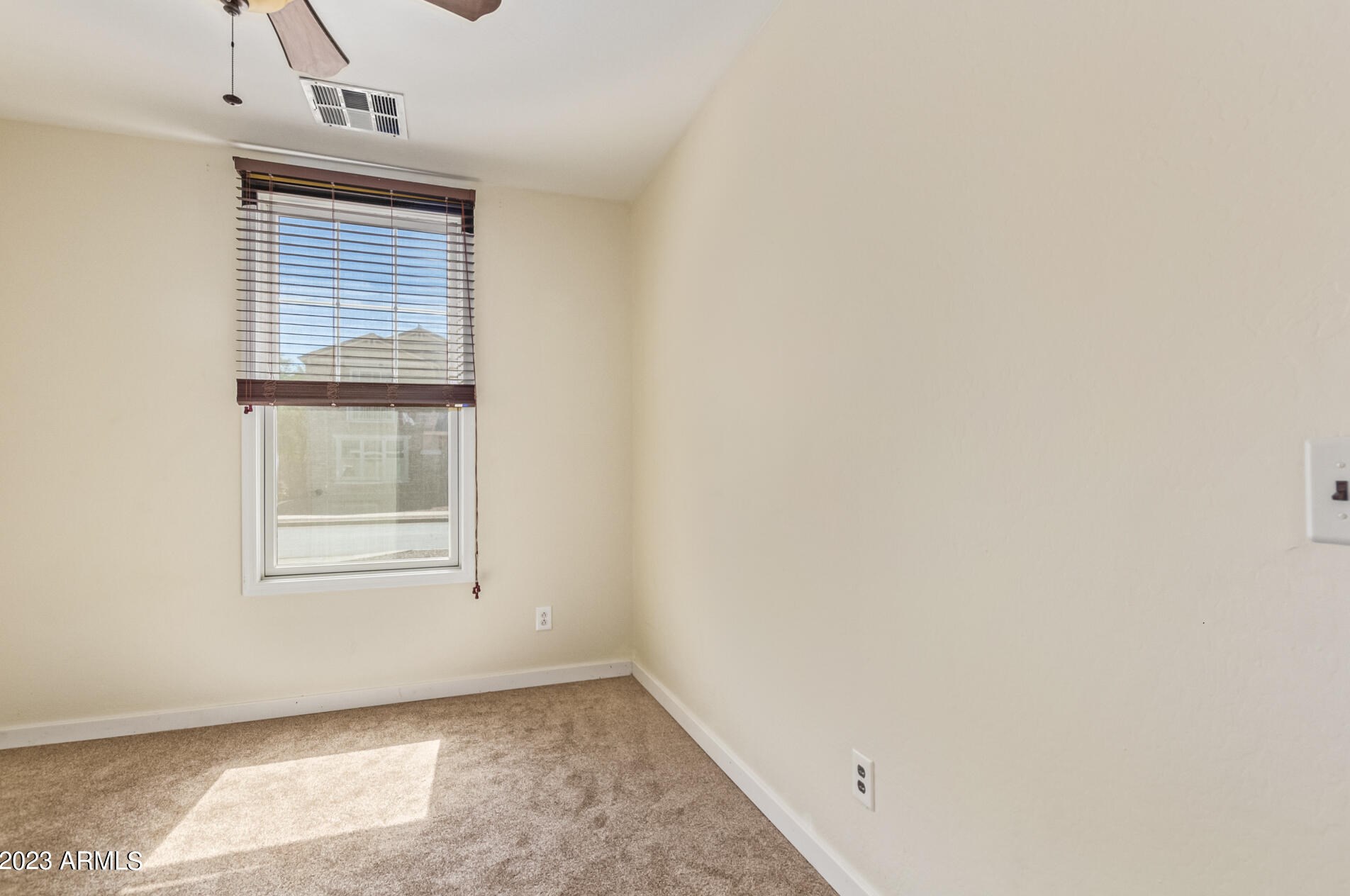 4008 Lydia Ln, Phoenix AZ  85041-4955 exterior