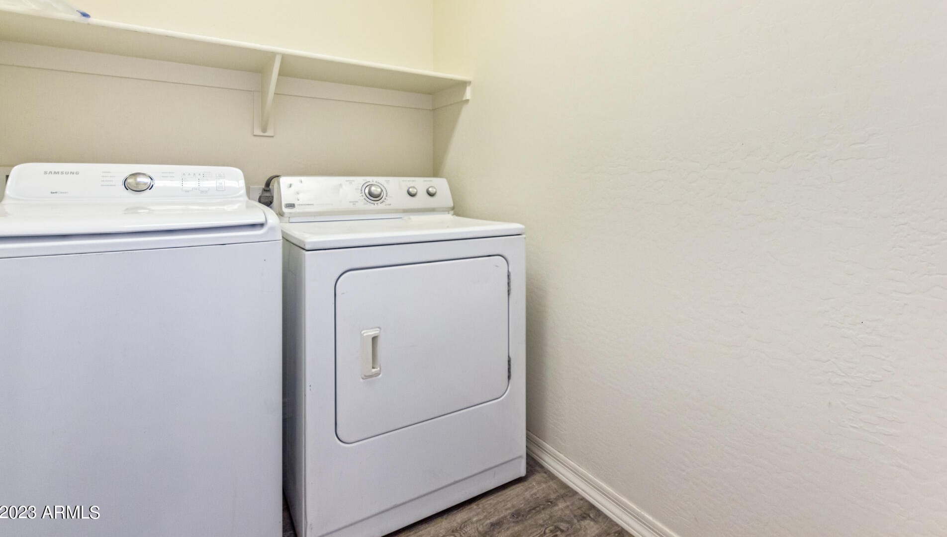 4008 Lydia Ln, Phoenix AZ  85041-4955 exterior