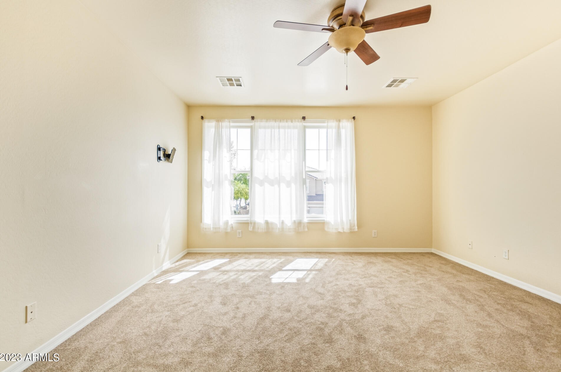 4008 Lydia Ln, Phoenix AZ  85041-4955 exterior