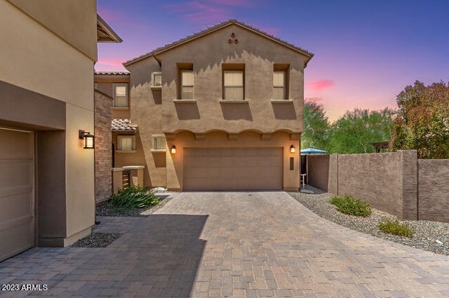 2365 Gloria Ln, Phoenix AZ  85085 exterior