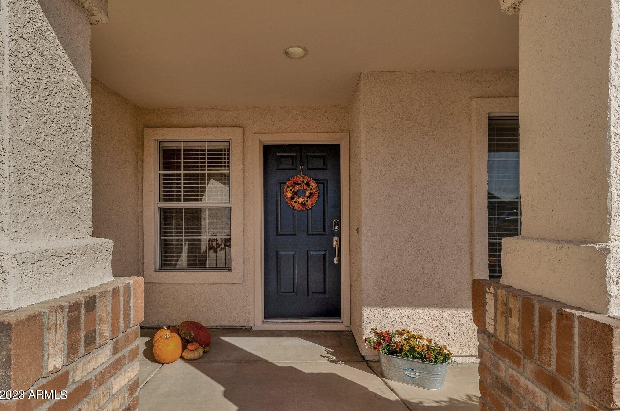 9974 Monterosa Ave, Phoenix, AZ 85037-2500