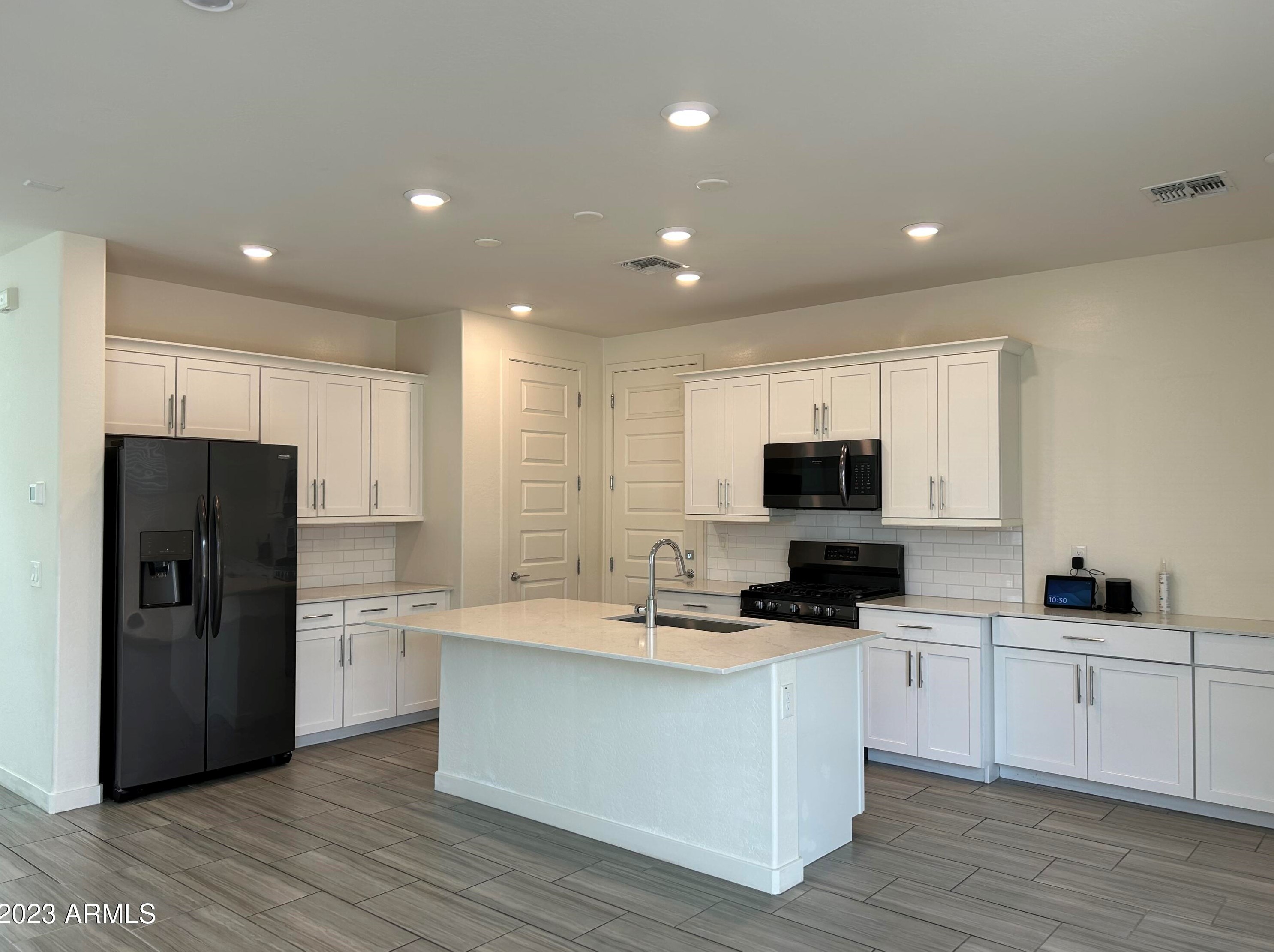 932 E Anderson Ave, Phoenix, AZ 85022