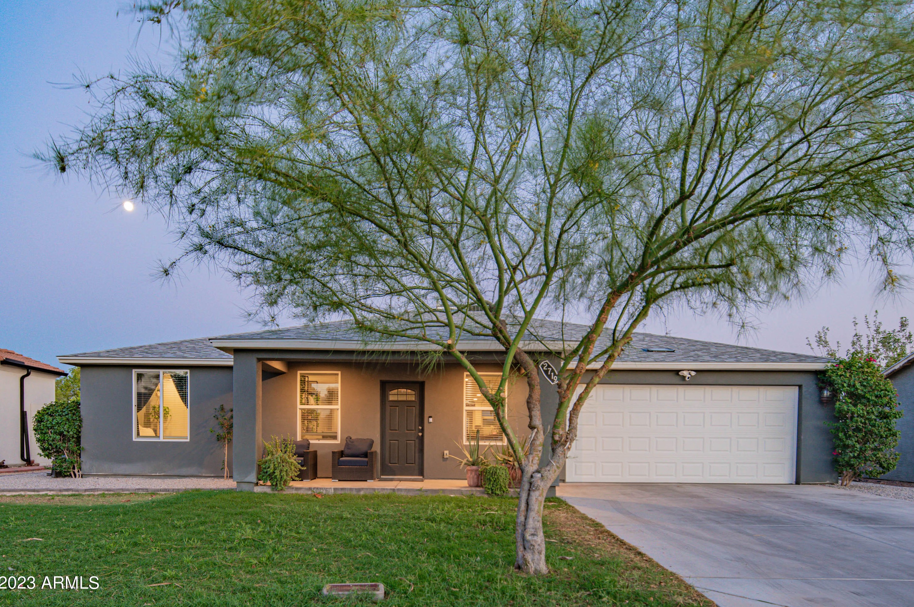 2719 E Michelle Dr, Phoenix, AZ 85032