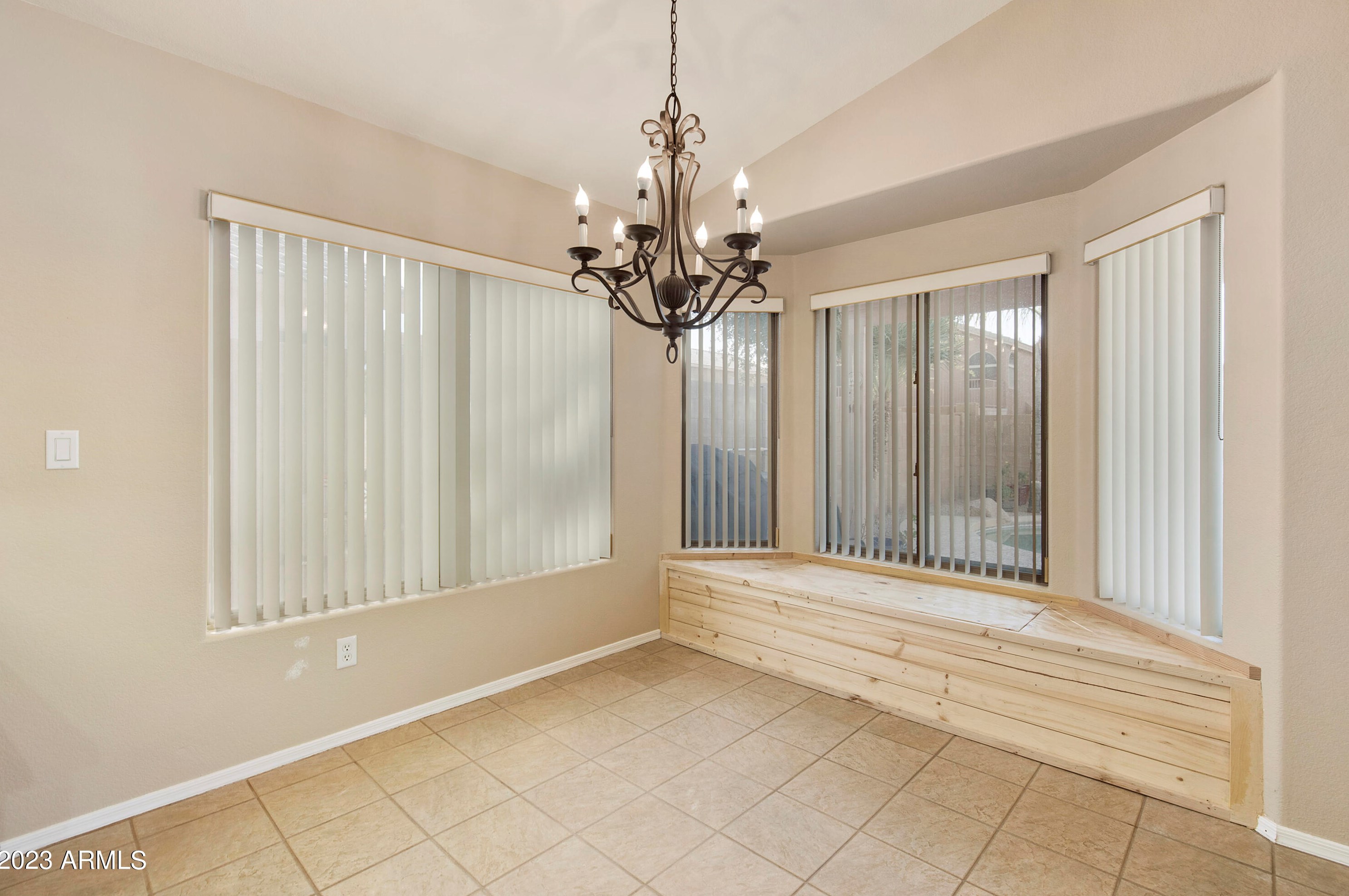 6539 Briles Rd, Phoenix AZ  85083-1050 exterior