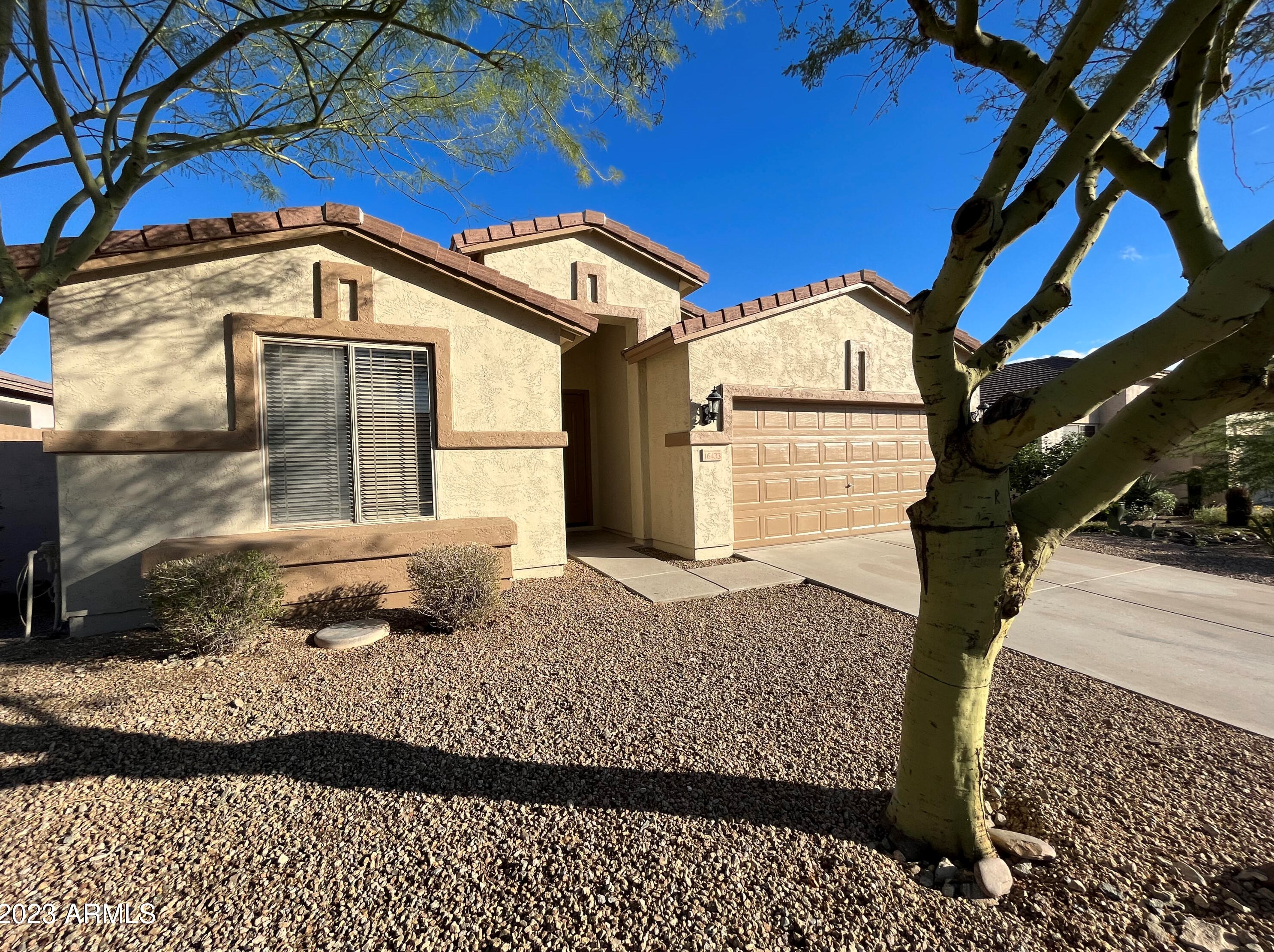 16433 17th Dr, Phoenix, AZ 85045-1649