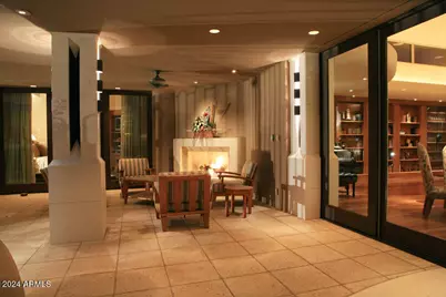 15 Biltmore Estates Drive, Phoenix, AZ 85016 - Photo 28
