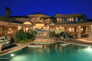 15 Biltmore Estates Dr, Phoenix, AZ 85016 - Photo 2