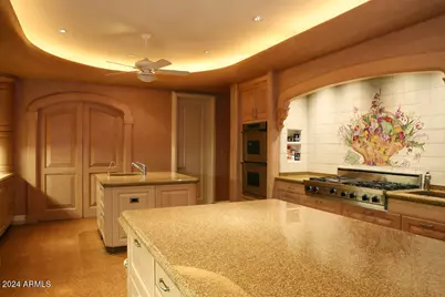 15 Biltmore Estates Drive, Phoenix, AZ 85016 - Photo 20