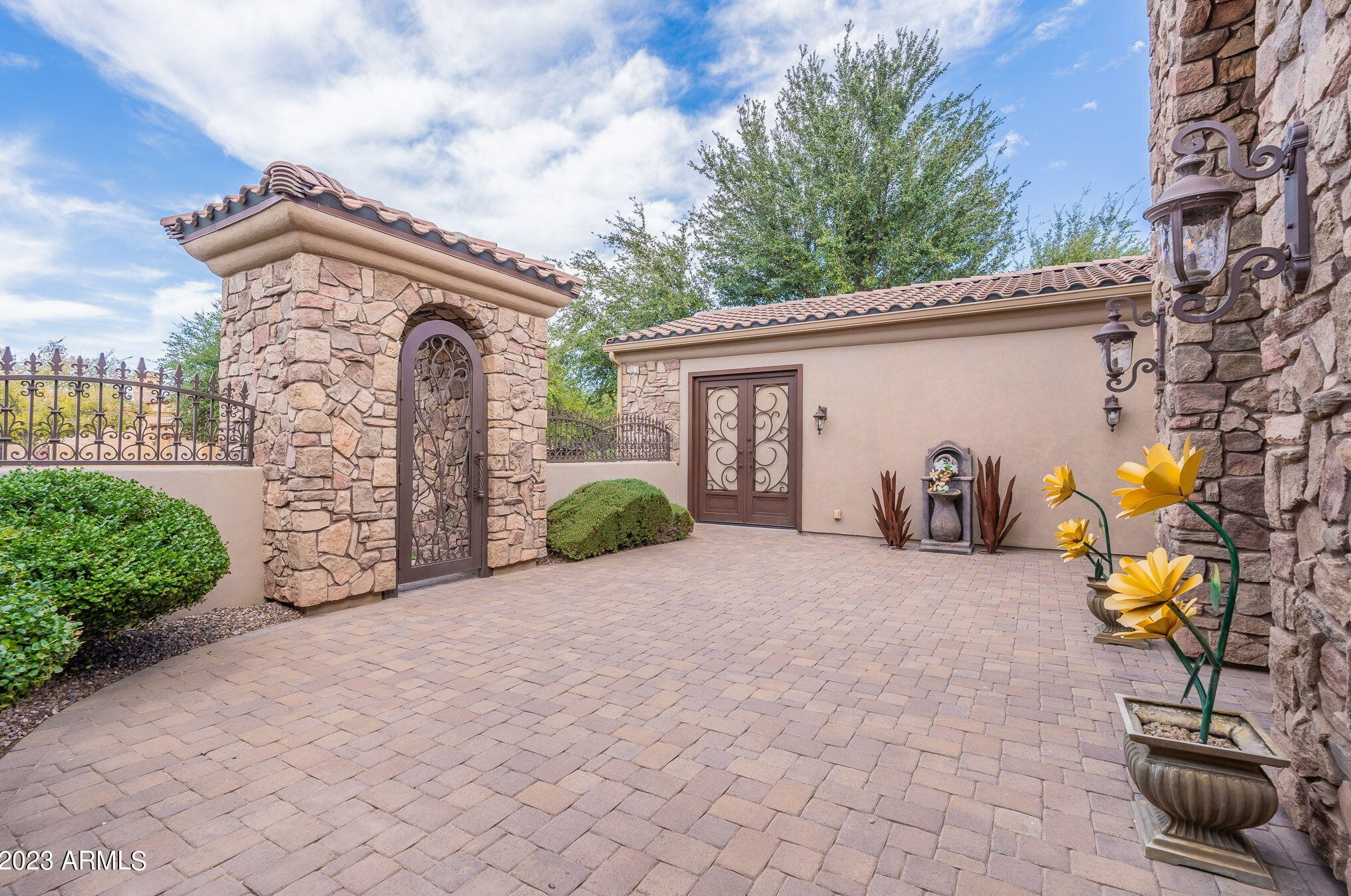3881 Bellerive Dr, Queen Creek, AZ 85142-3233