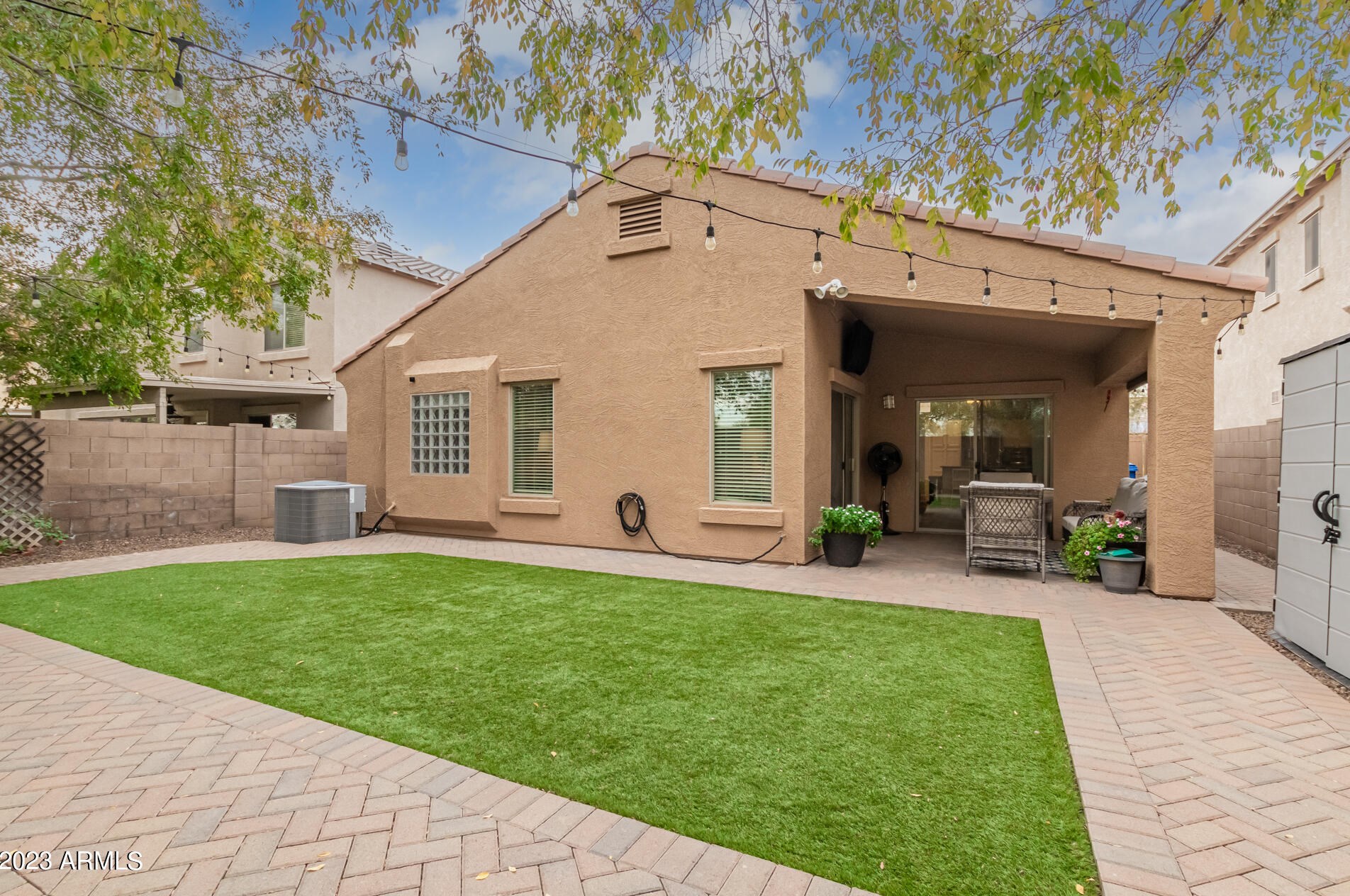 24233 28th St, Phoenix AZ  85024-6219 exterior