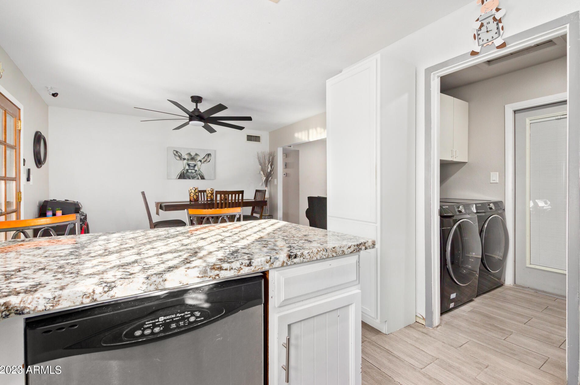 7038 46 St, Phoenix AZ 85042-6428 exterior