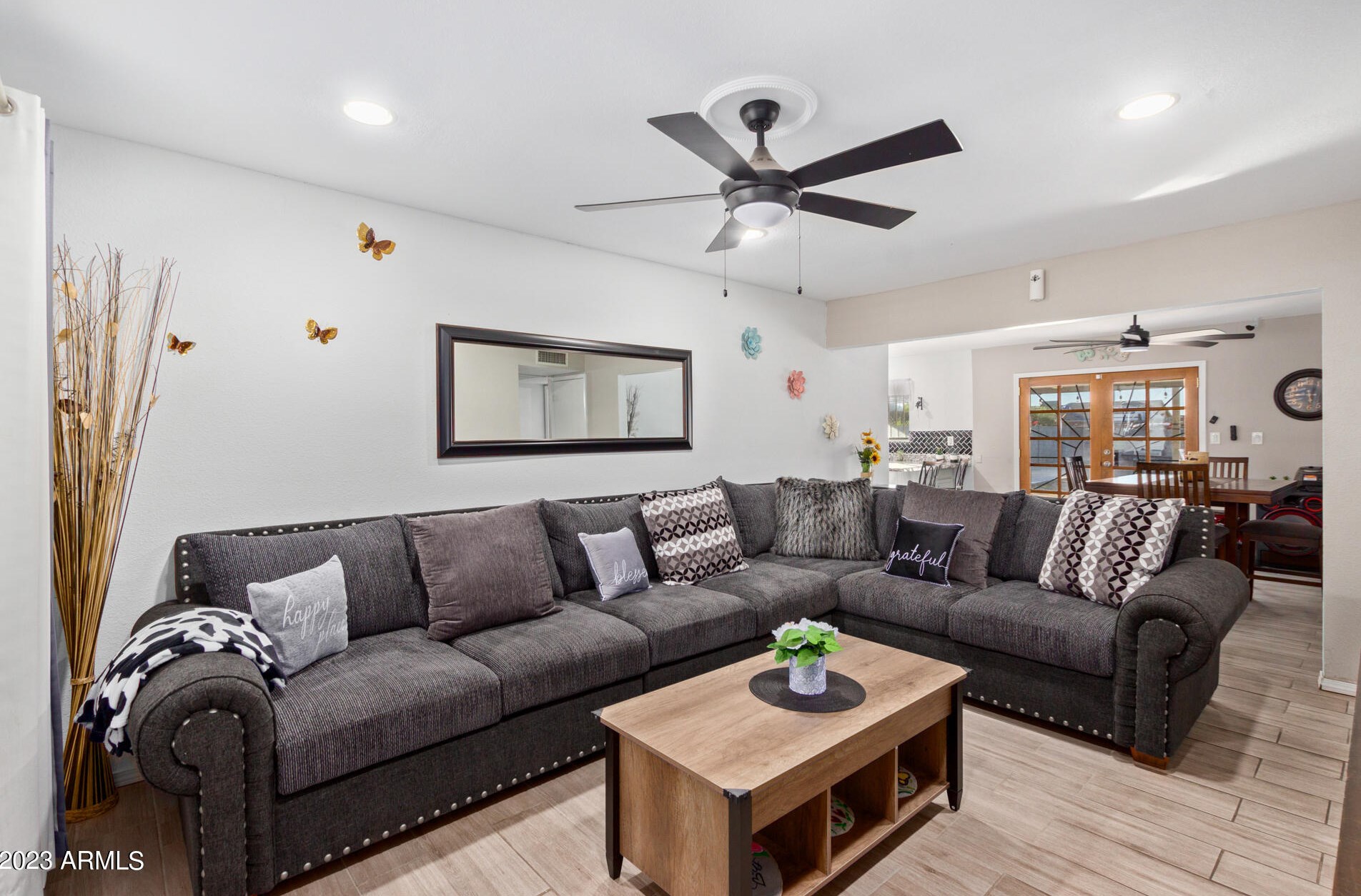 7038 46 St, Phoenix AZ 85042-6428 exterior