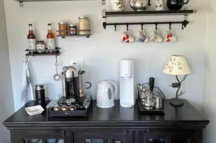 3337 E Las Rocas Dr, Phoenix, AZ 85028 - Photo 12