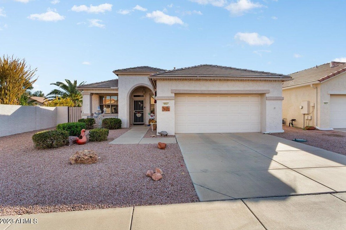 18027 W Udall Dr, Sun City, AZ 85374