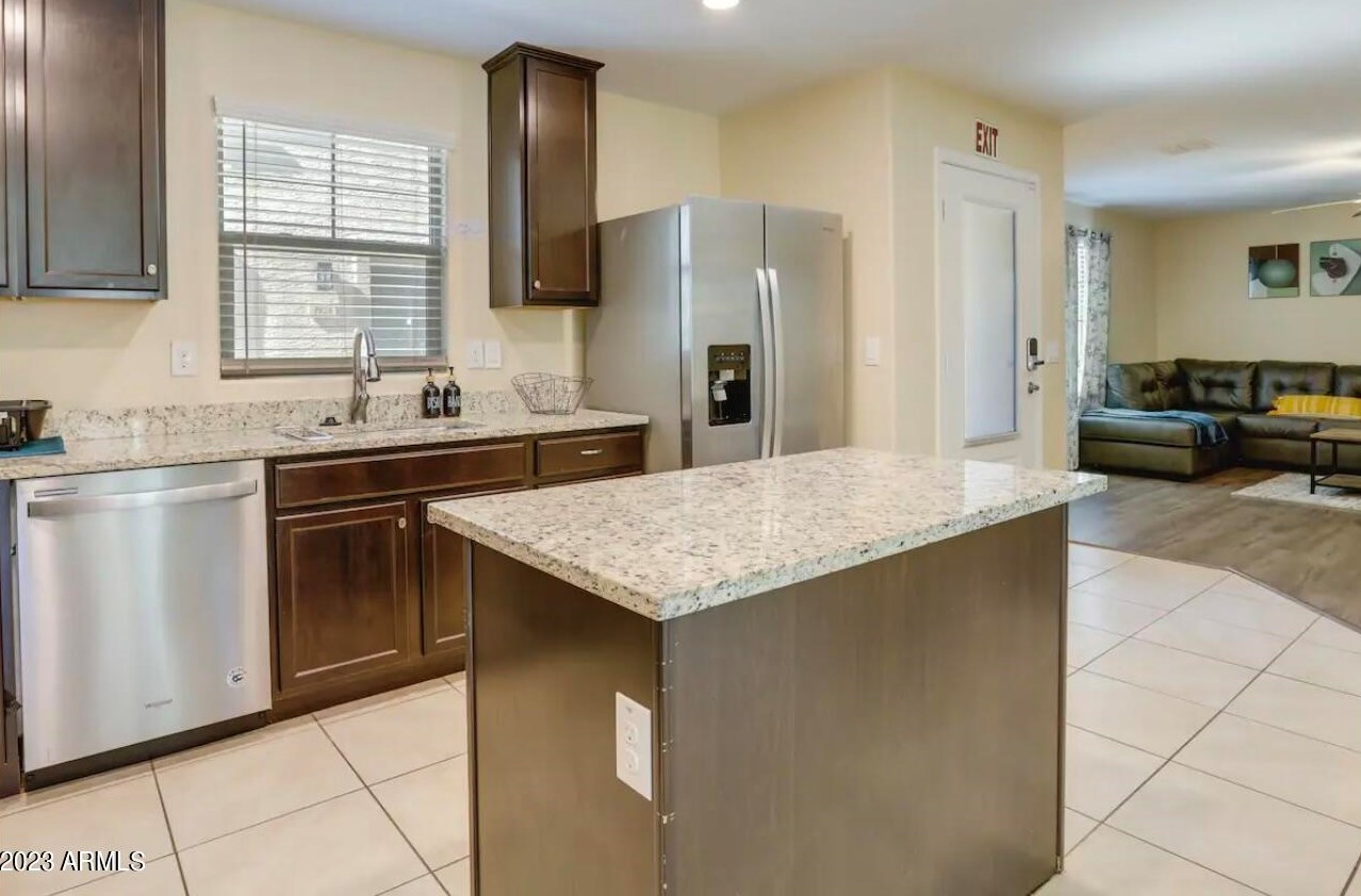 3936 S 79th Dr, Phoenix, AZ 85043