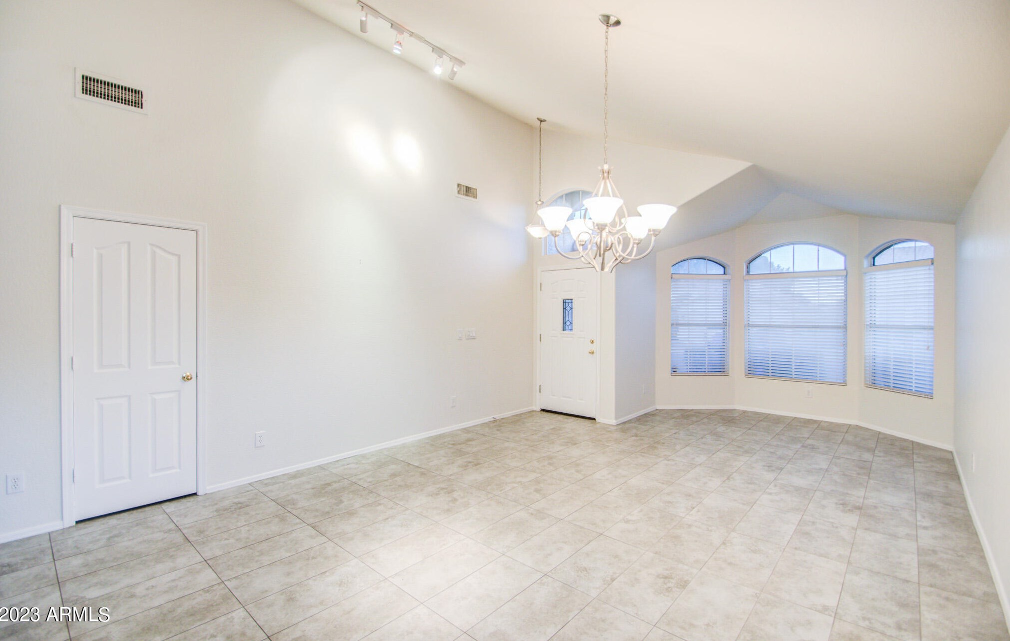 3216 Muirwood Dr, Phoenix AZ  85048-5806 exterior