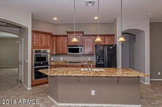 2016 W Spur Dr, Phoenix, AZ 85085