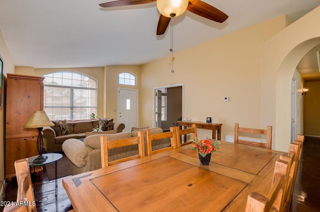 4528 Thistle Landing Dr, Phoenix AZ  85044-6848 exterior