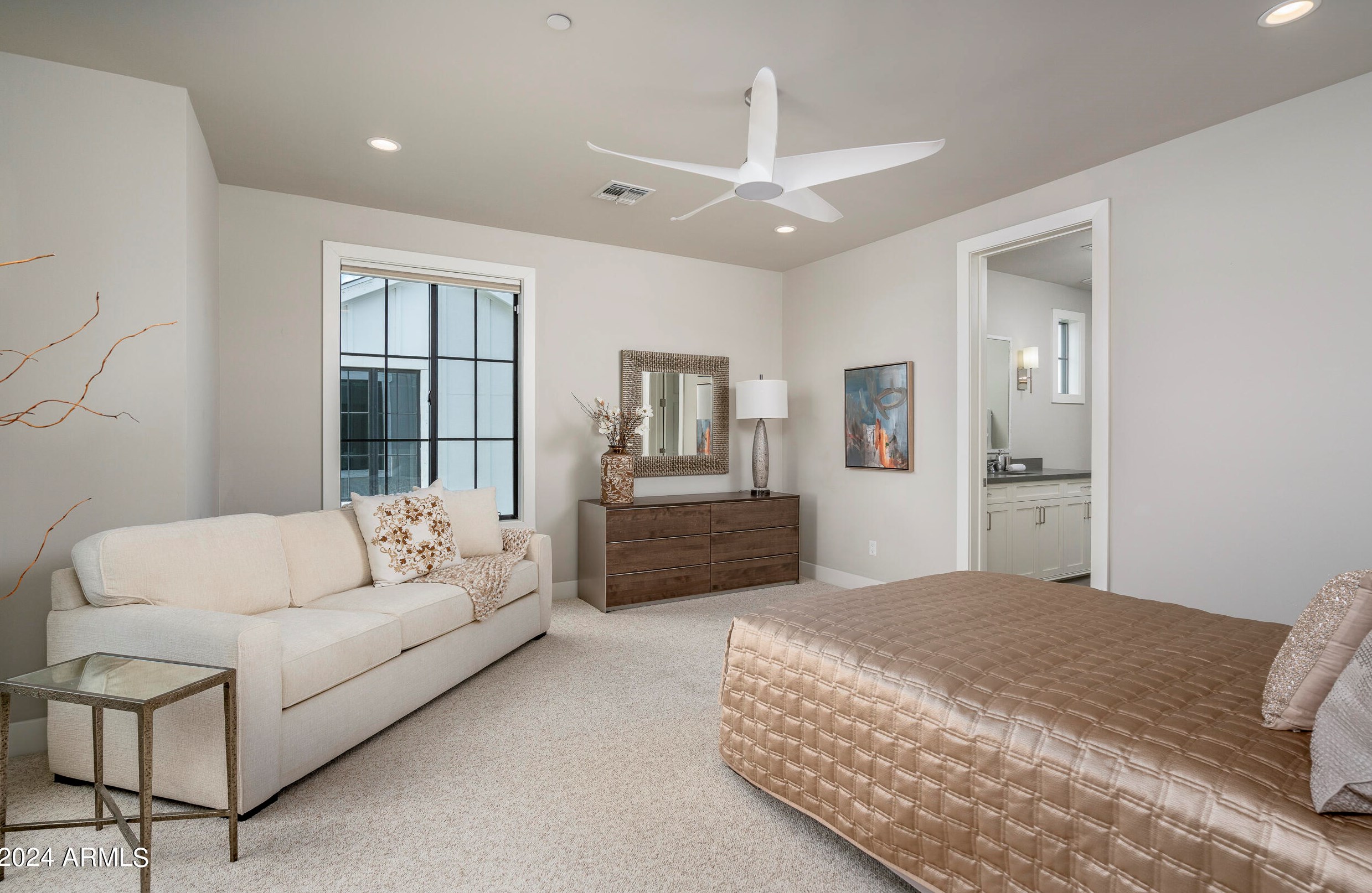 3719 Sells Dr, Phoenix AZ  85018-5625 exterior