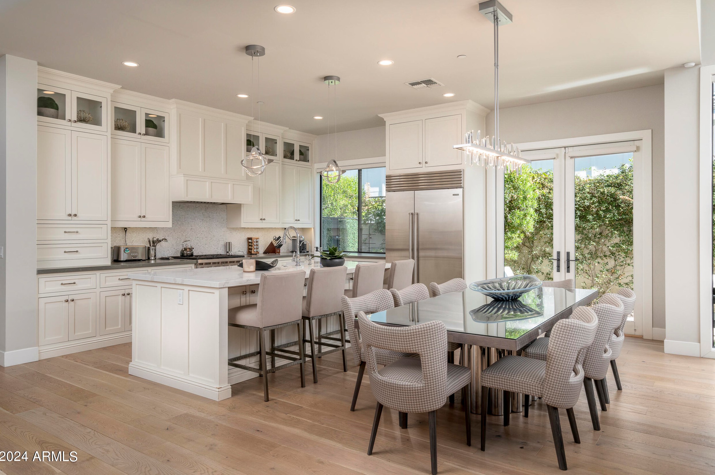 3719 Sells Dr, Phoenix AZ  85018-5625 exterior