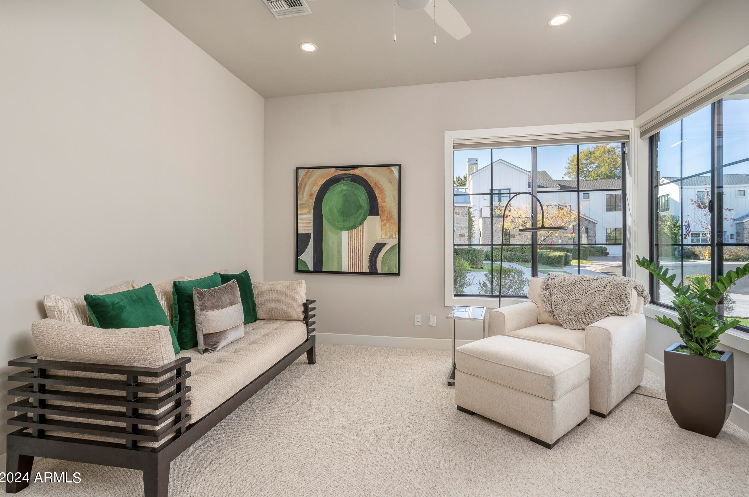 3719 Sells Dr, Phoenix AZ  85018-5625 exterior