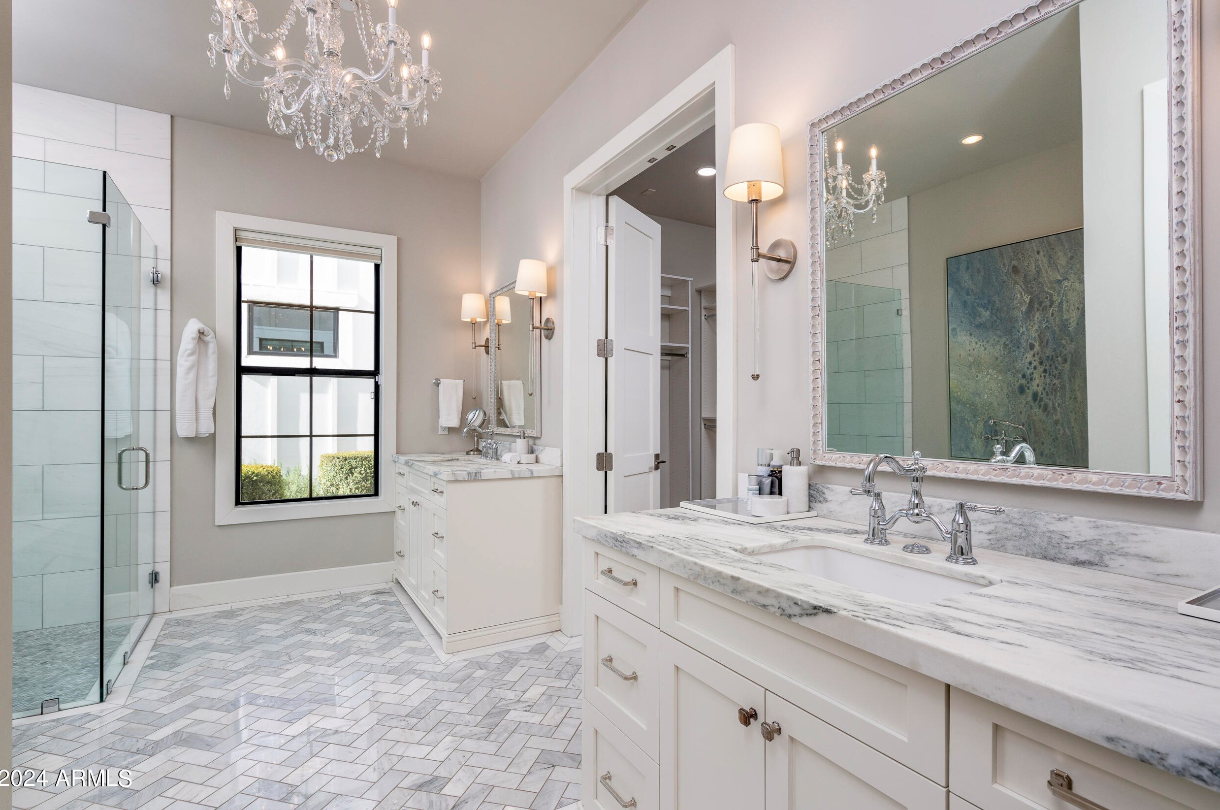 3719 Sells Dr, Phoenix AZ  85018-5625 exterior