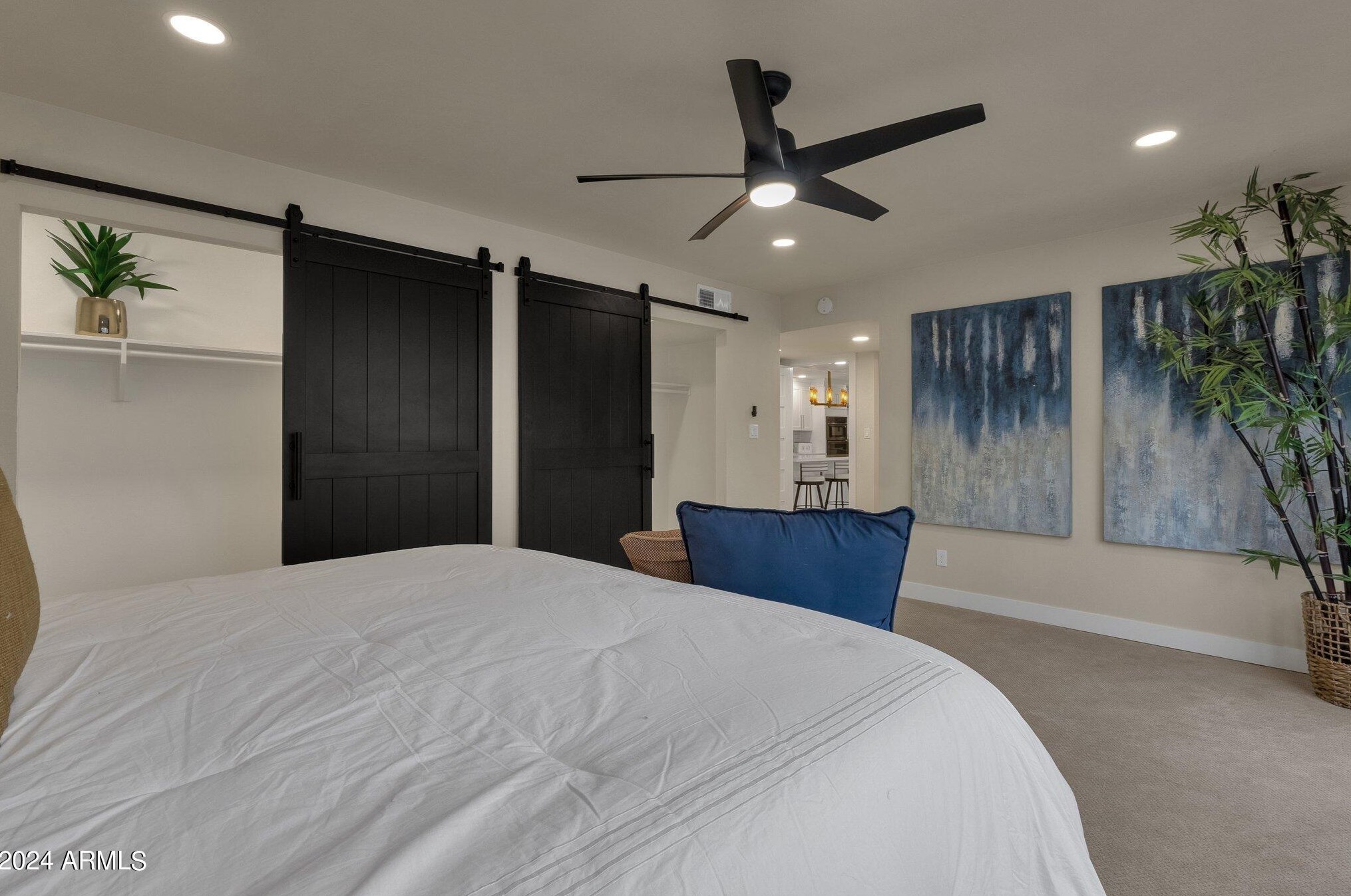 223 Pine Valley Dr, Phoenix AZ  85023-5284 exterior