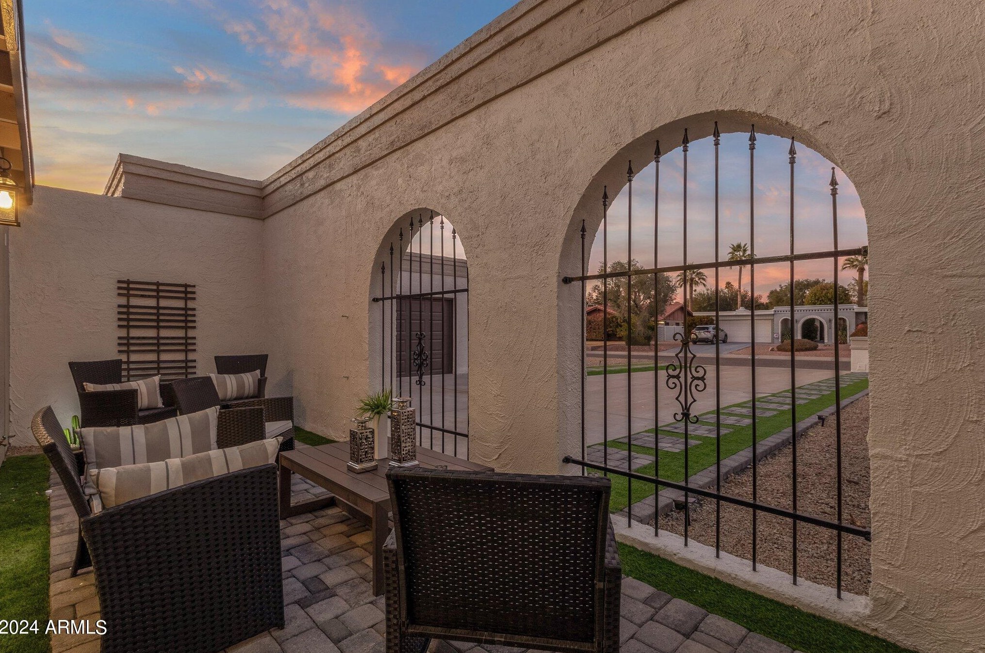 223 Pine Valley Dr, Phoenix AZ  85023-5284 exterior