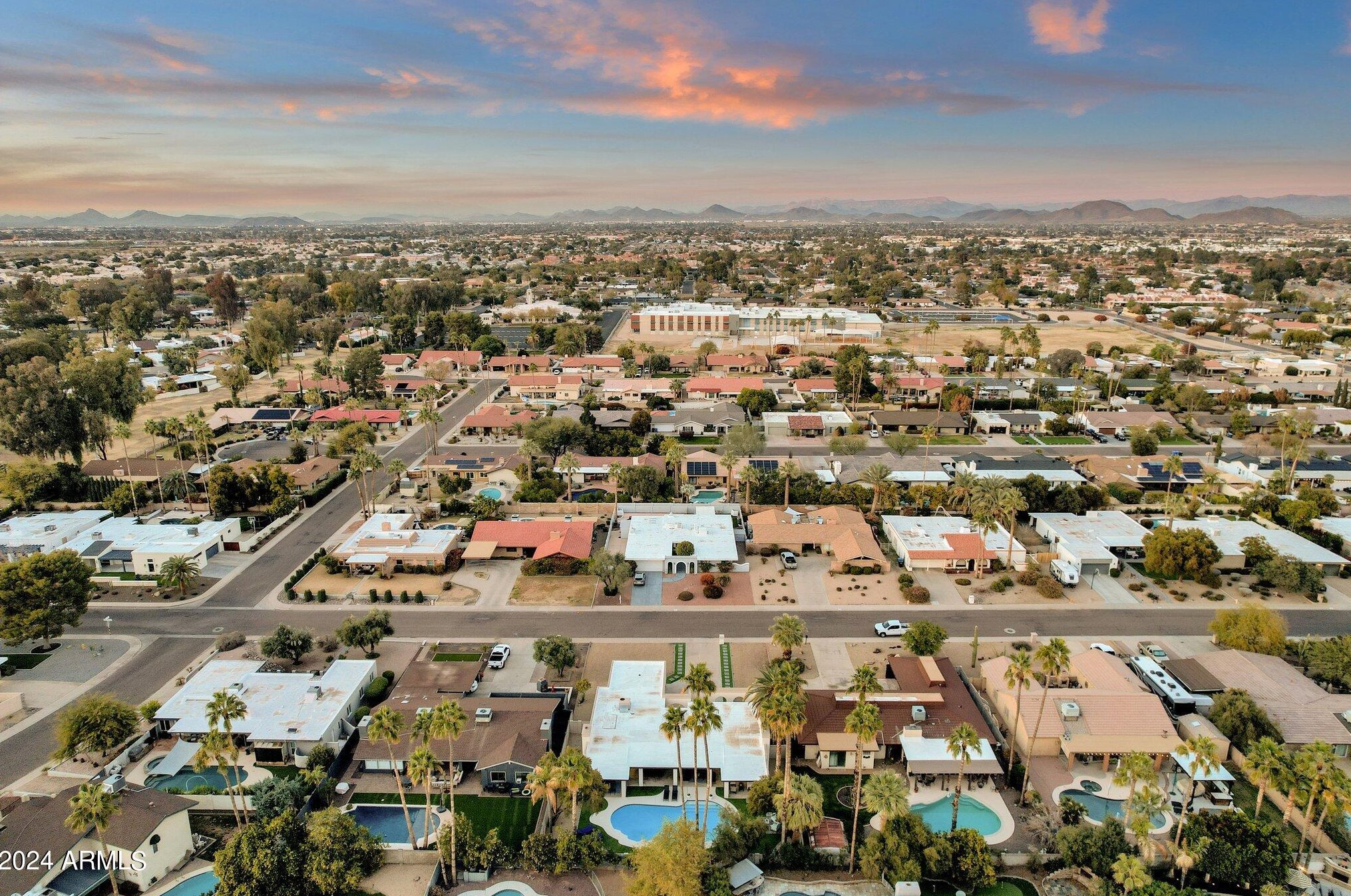 223 Pine Valley Dr, Phoenix AZ  85023-5284 exterior