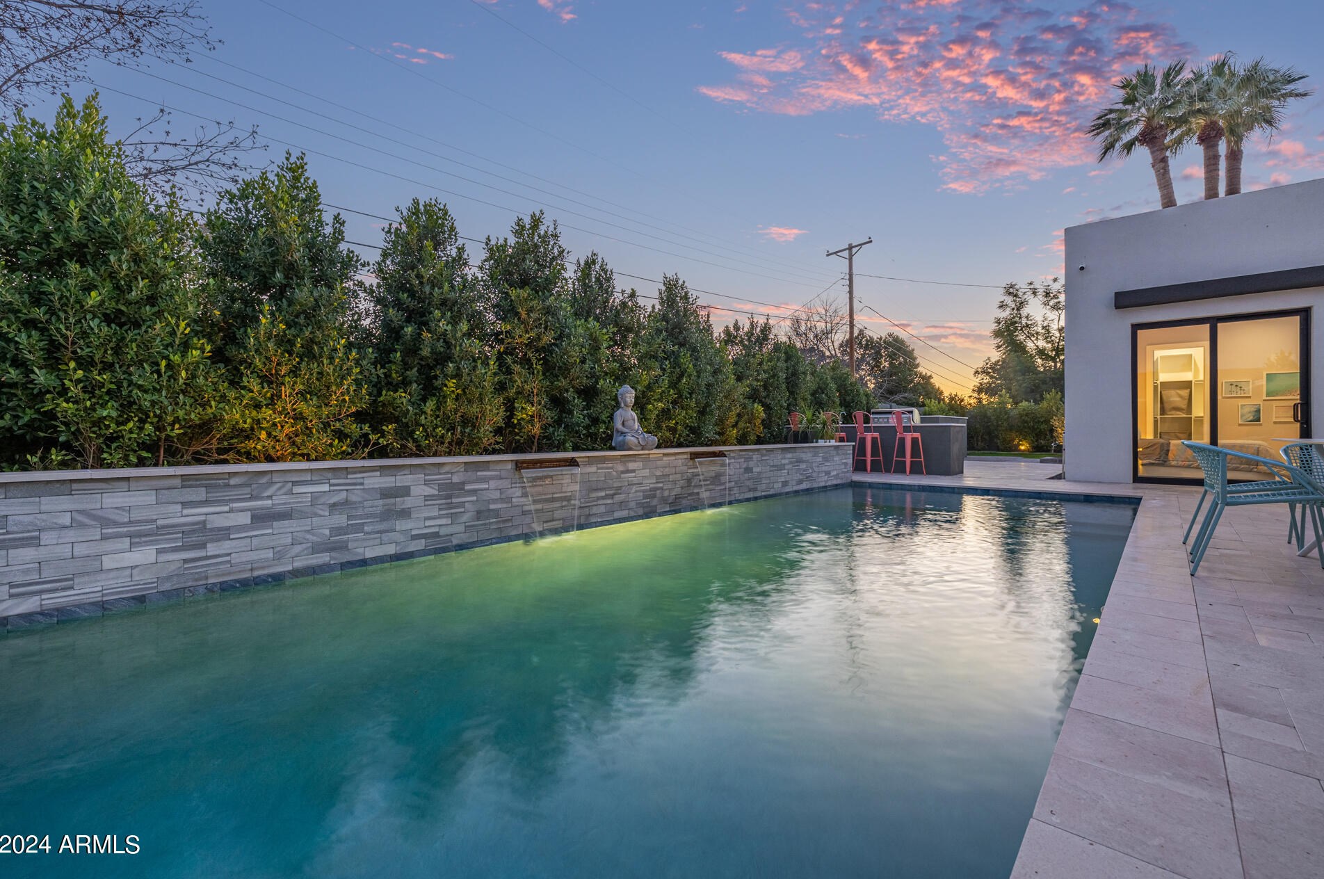 5319 Mitchell Dr, Phoenix AZ  85018-6132 exterior
