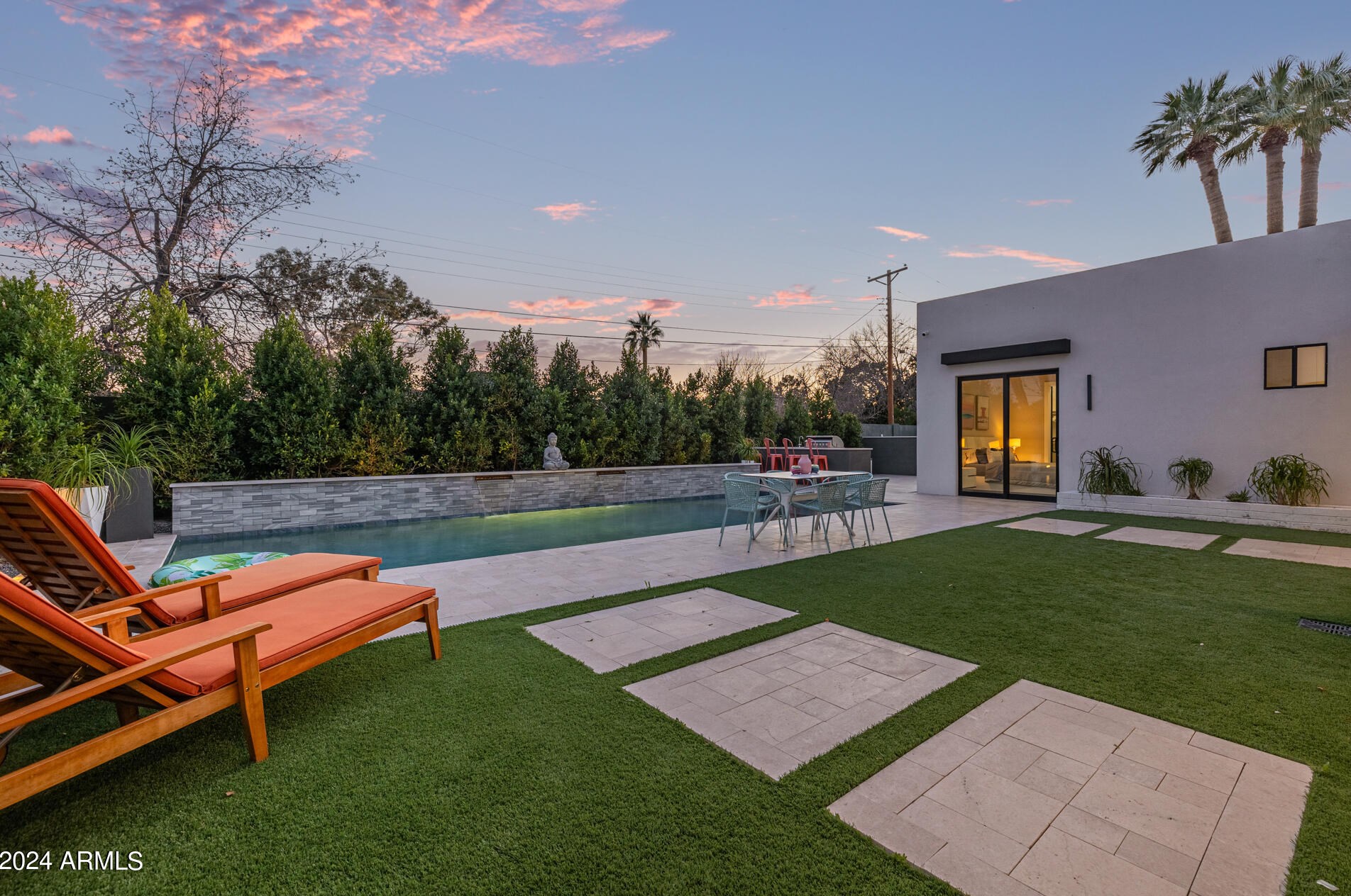 5319 Mitchell Dr, Phoenix AZ  85018-6132 exterior