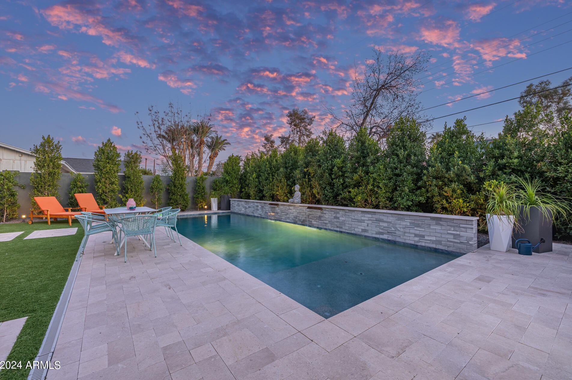 5319 Mitchell Dr, Phoenix AZ  85018-6132 exterior